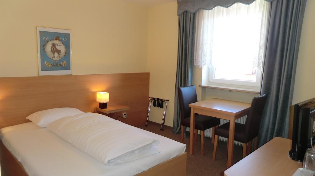 Hotel Simon Gauting Room photo